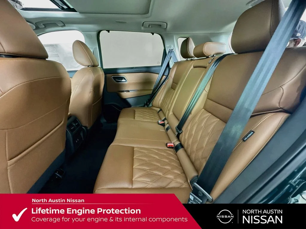 New 2026 Black Nissan Platinum image 31