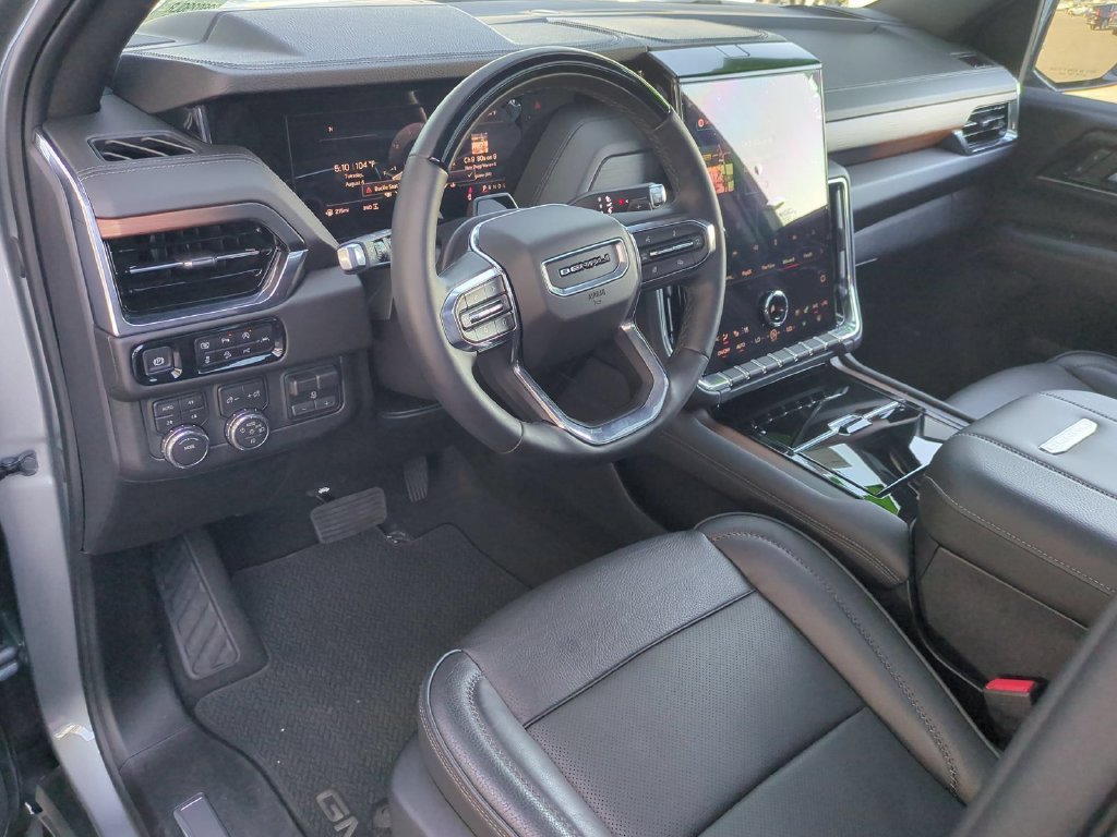 2026 GMC Yukon XL Denali - Photo 11