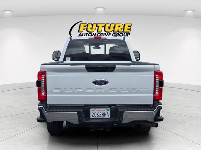 Used 2026 White Ford XL image 5