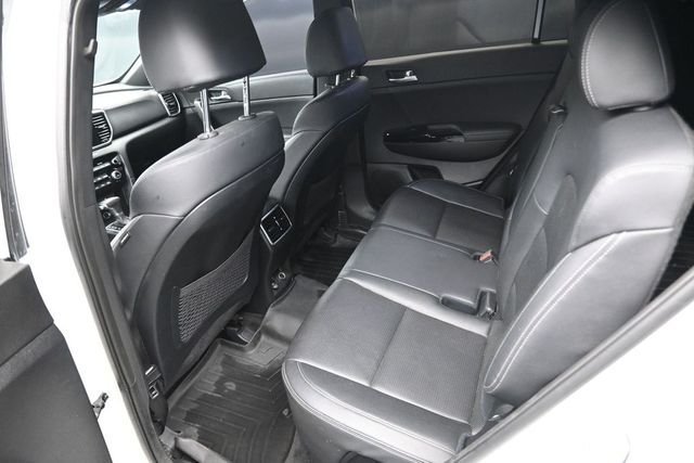 Used 2020 White Kia S image 18