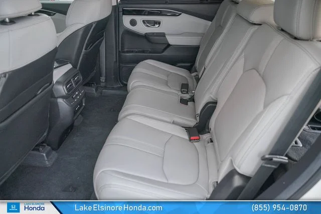 Used 2025 Platinum White Pearl Honda Touring image 28