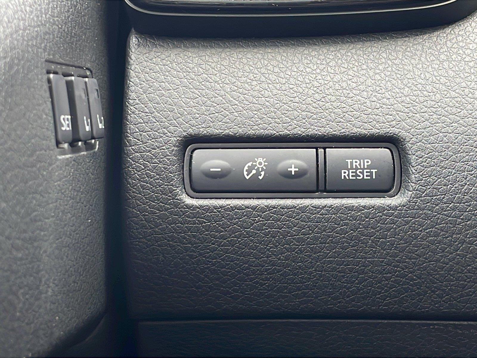 Used 2018 Gun Metallic Nissan SV image 11