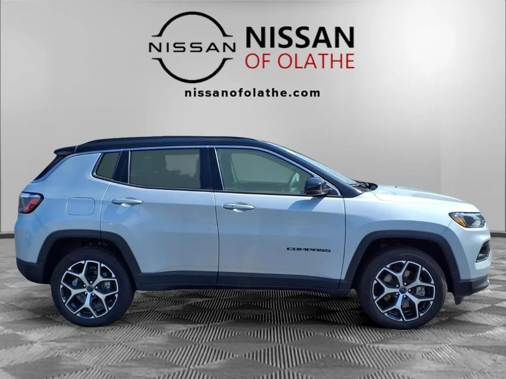 Certified Used 2025 Silver Jeep Limited image 29