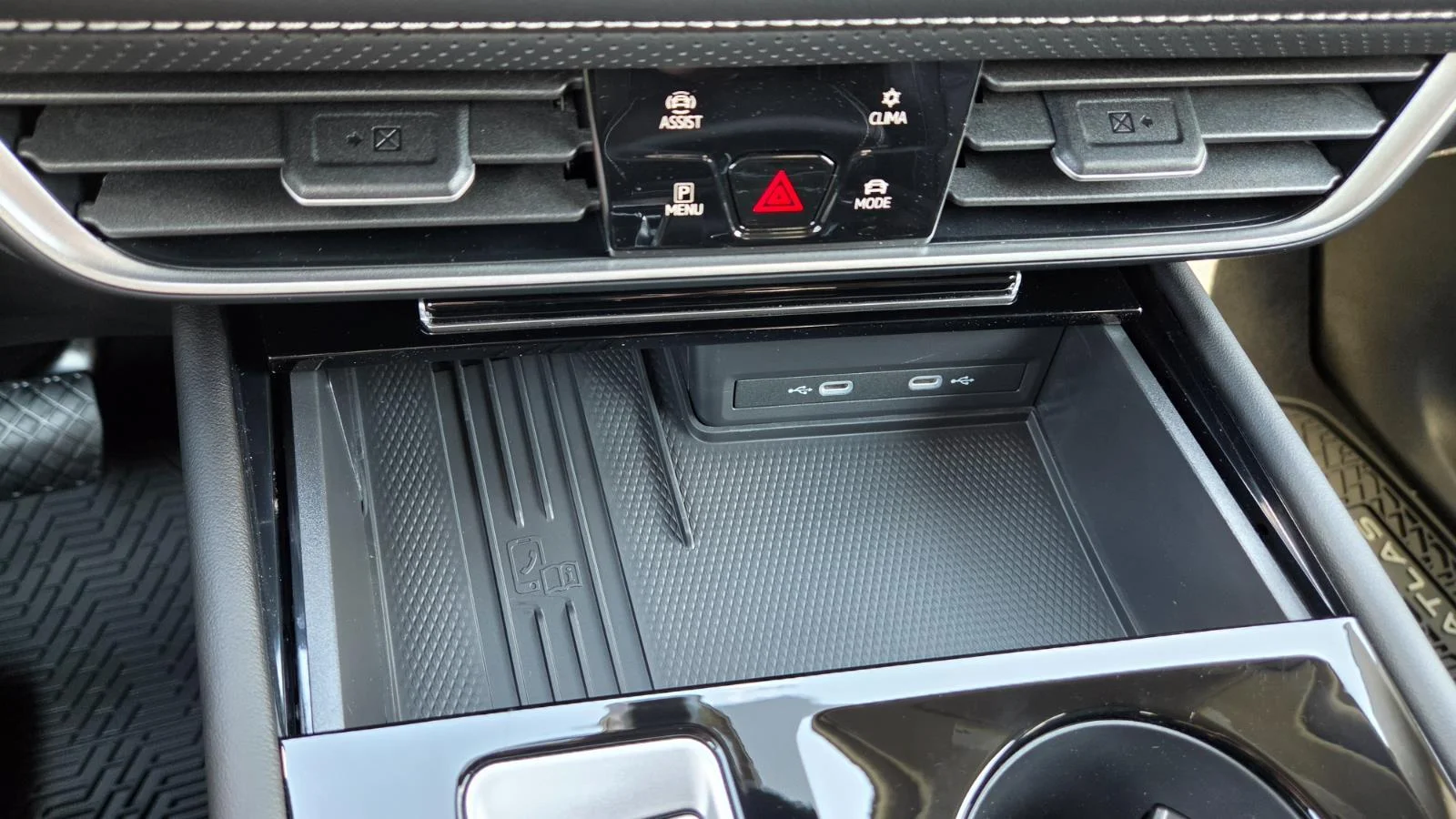New 2026 Pure Gray Volkswagen 2.0T SE w/Technology image 35