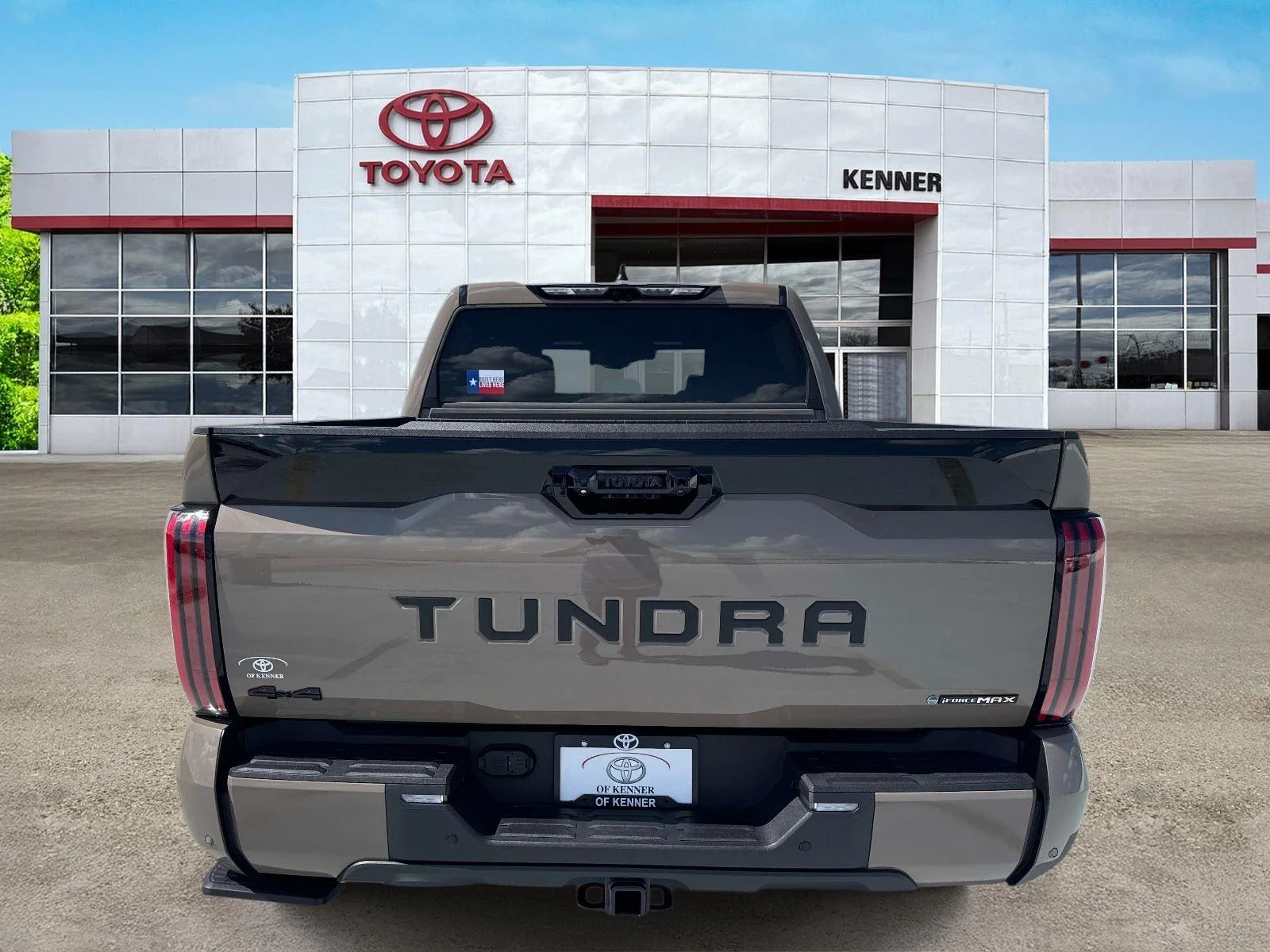 New 2026 Mudbath Toyota Platinum HV image 4