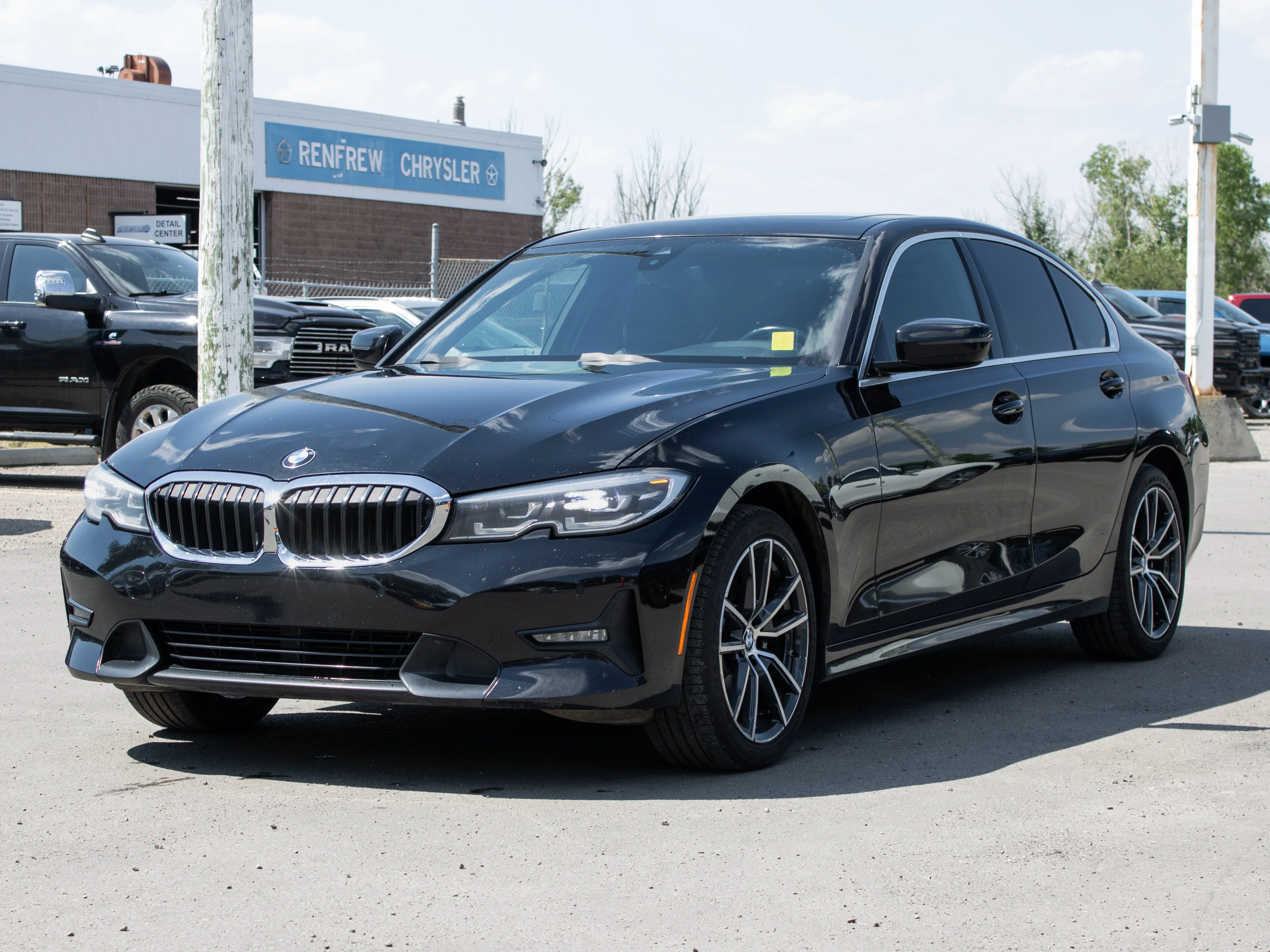 Certified Used 2022 Black BMW 330i xDrive*No Accidents | Heated Leather | Backup Camera | Nav | 255 HP | Apple CarPlay | AWD image 12