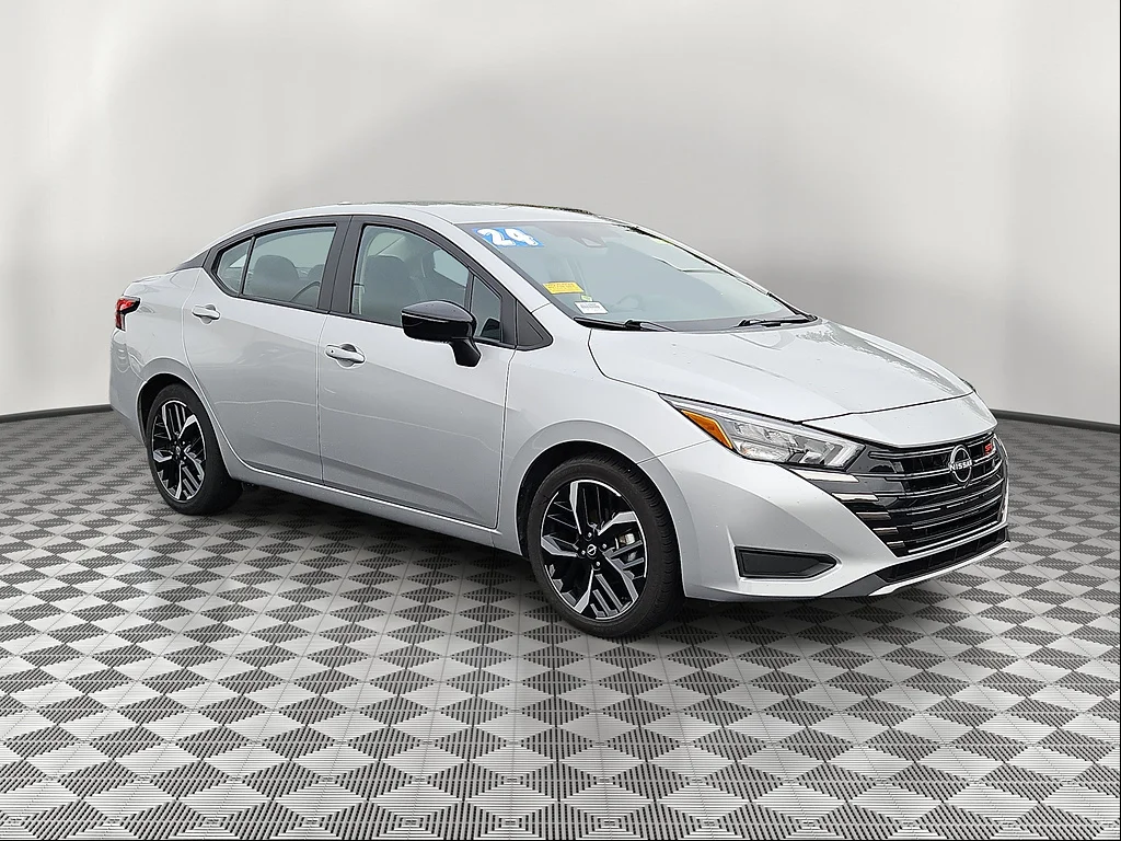 2024 Nissan Versa SR