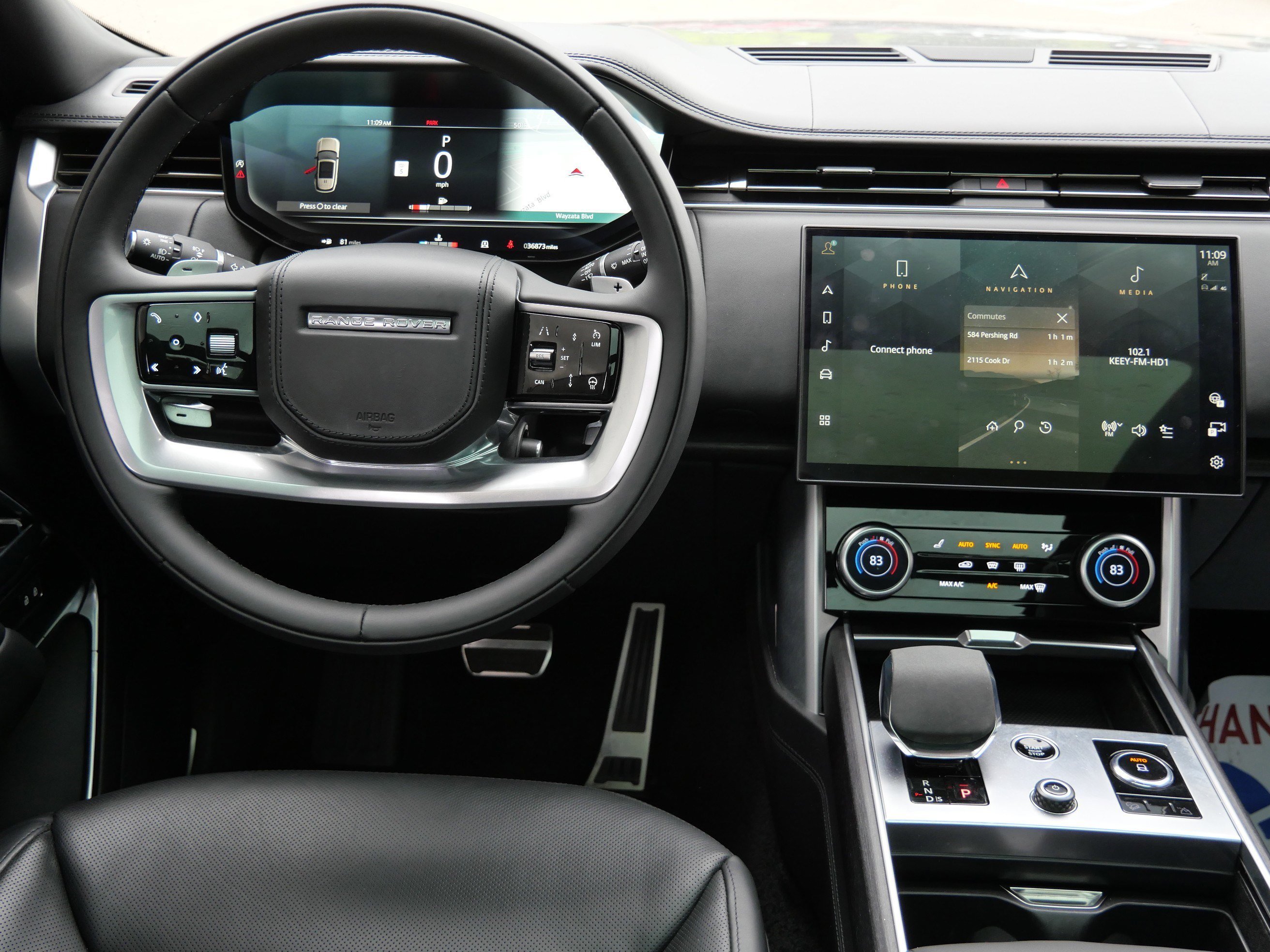 Used 2023 EIGER GREY Land Rover Autobiography image 19