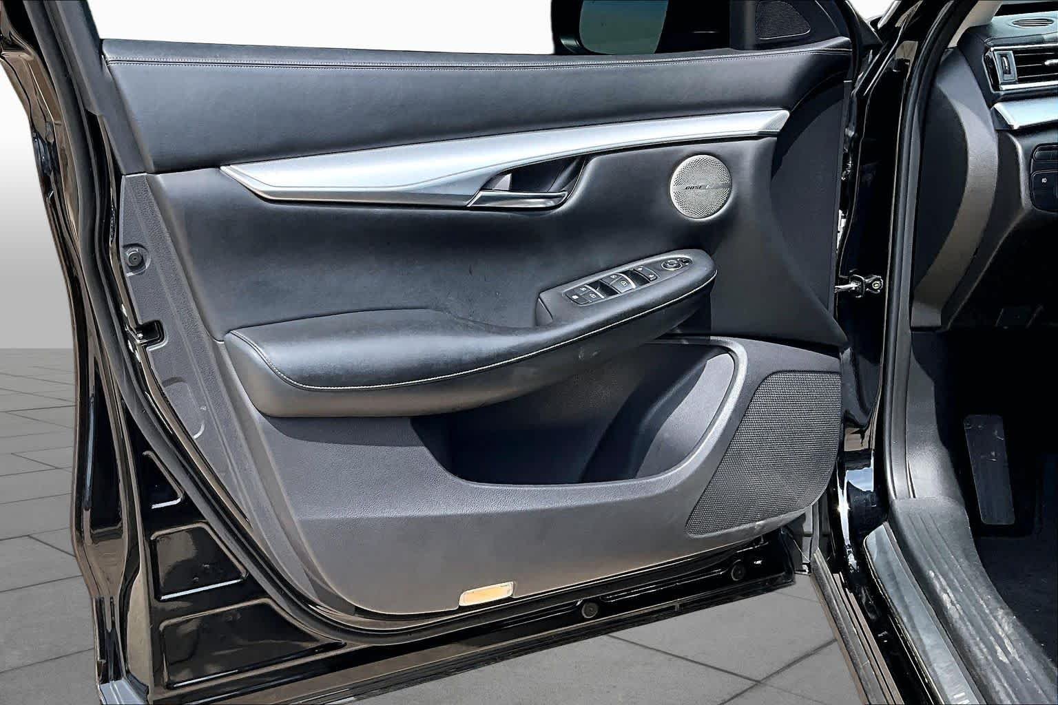 Used 2019 Black Obsidian INFINITI ESSENTIAL image 9