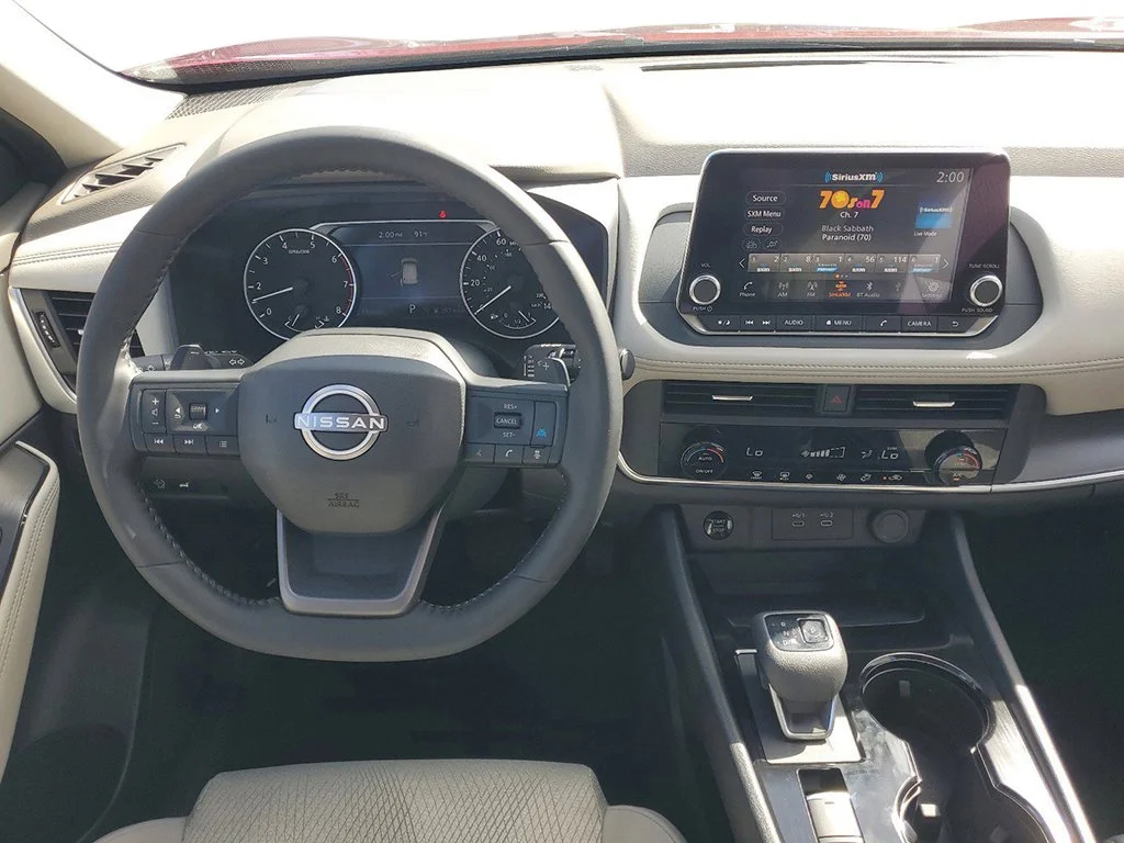 2025 Nissan Rogue SV - Photo 12