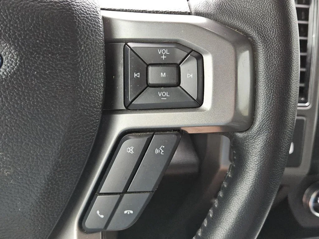 Used 2021 White Metallic Ford XLT image 24