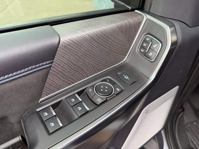 2025 Ford F-350 Super Duty Platinum - Photo 68