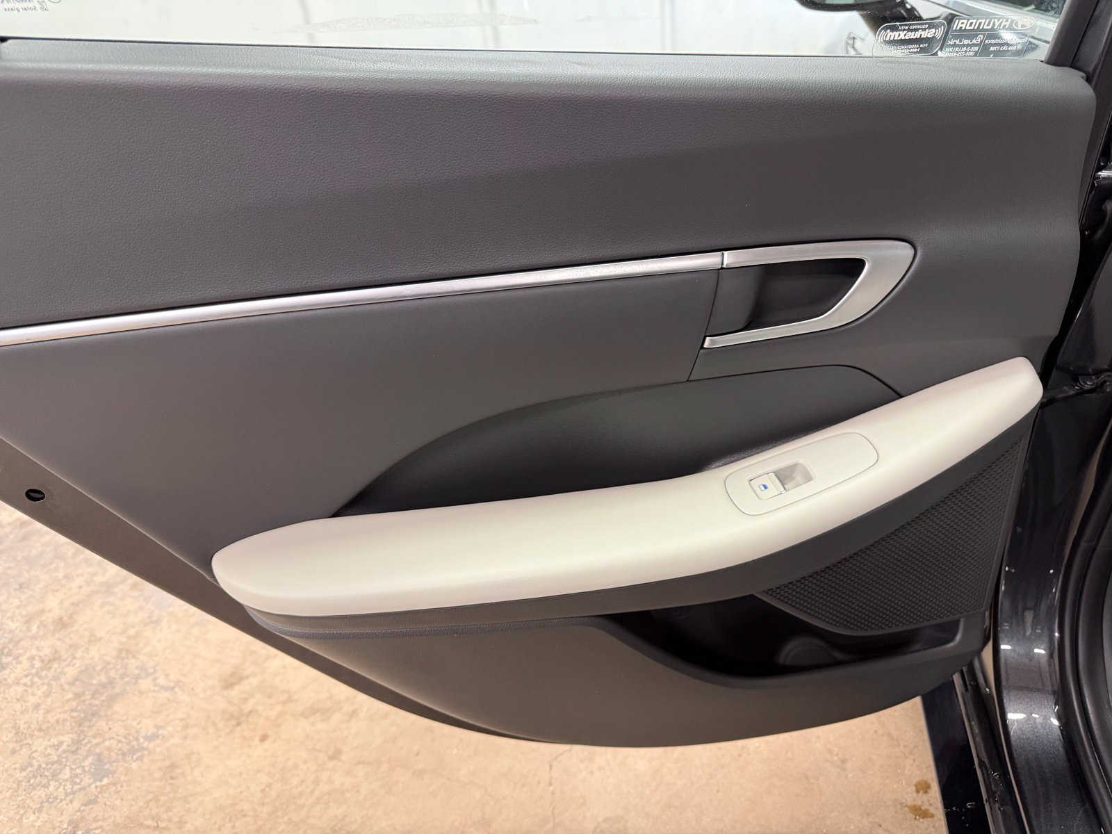 Used 2024 Gray Hyundai SEL image 23