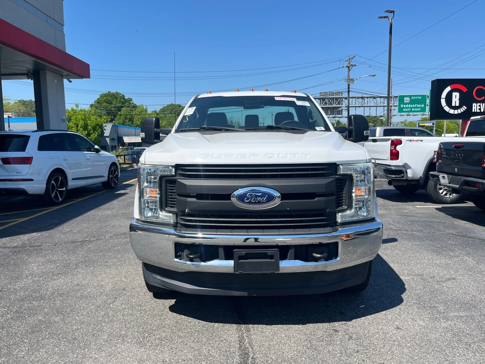 Used 2017 Oxford White Ford XL4WD REG CAB 8 BOX image 2