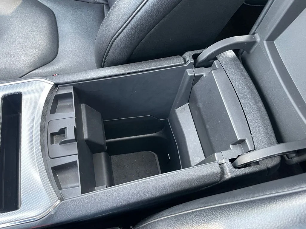 Used 2021 Black Metallic Ford Titanium image 43