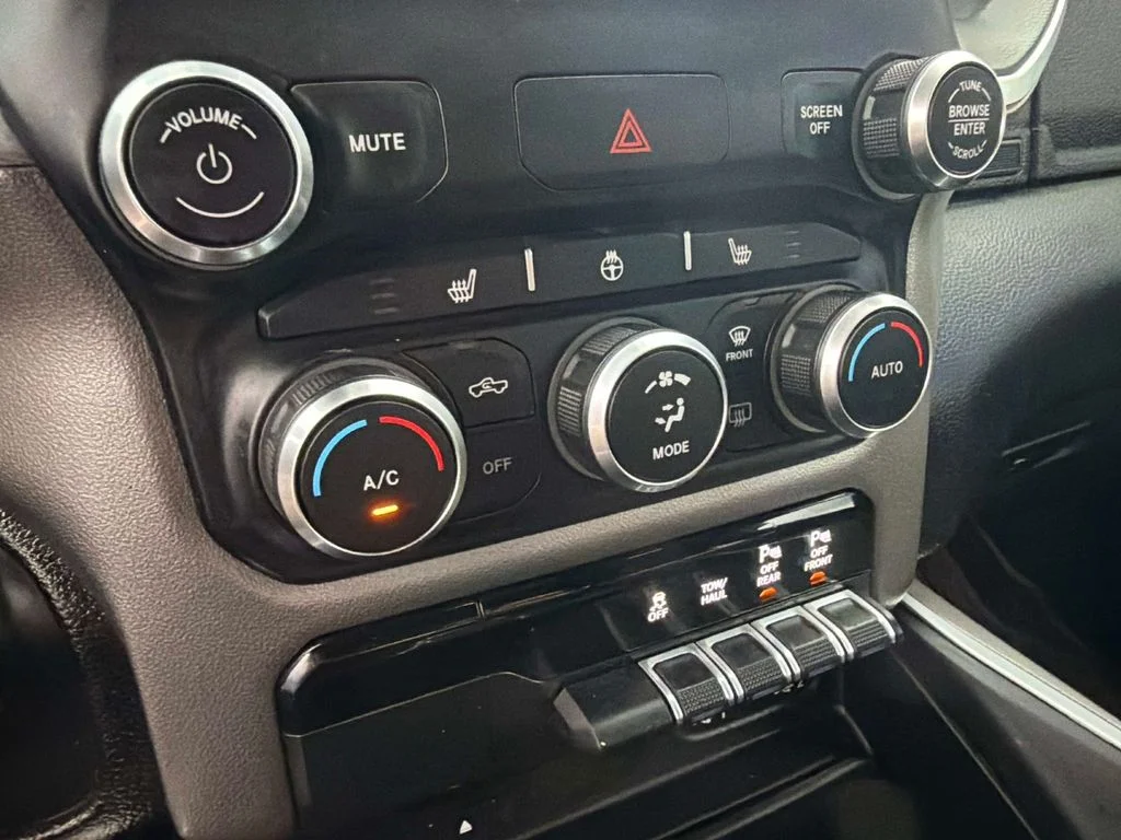 Used 2019 Silver Ram Big Horn/Lone Star image 26