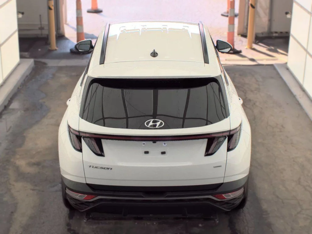 Used 2023 White Hyundai SEL image 6