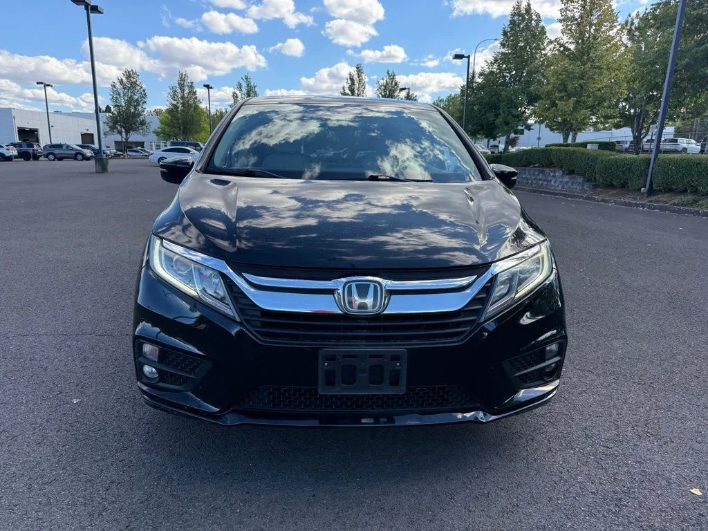 Used 2018 Crystal Black Pearl Honda EX-L image 2