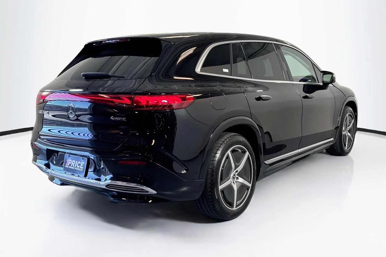 Used 2023 Obsidian Black Metallic Mercedes-Benz EQS 580 image 5