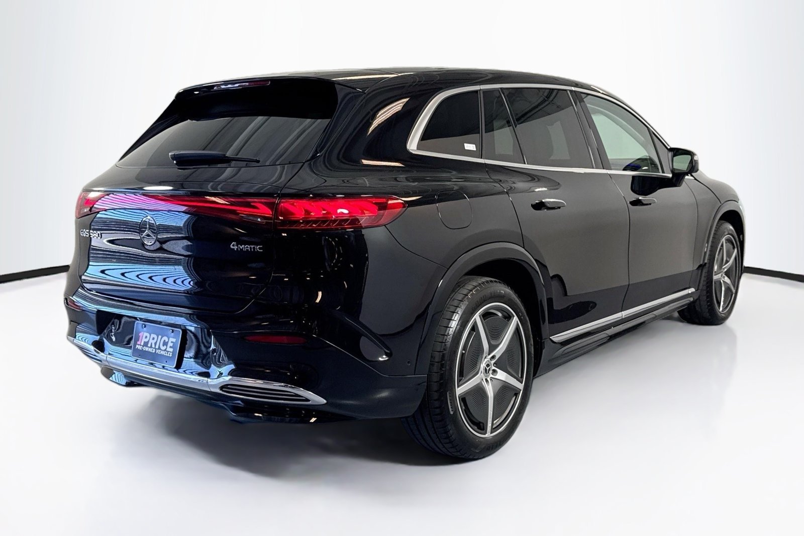 Certified Used 2023 Obsidian Black Metallic Mercedes-Benz EQS 580 image 5