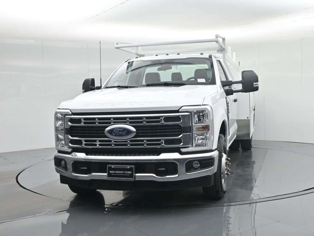 New 2026 Oxford White Ford XL image 55