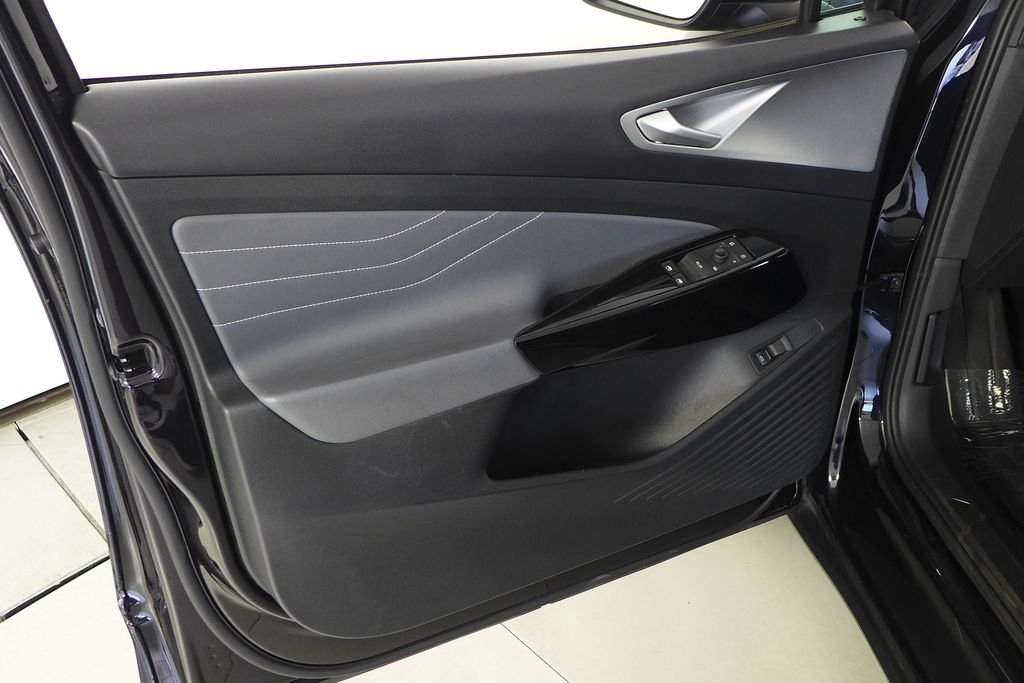 Certified Used 2023 Black Volkswagen Pro S image 11