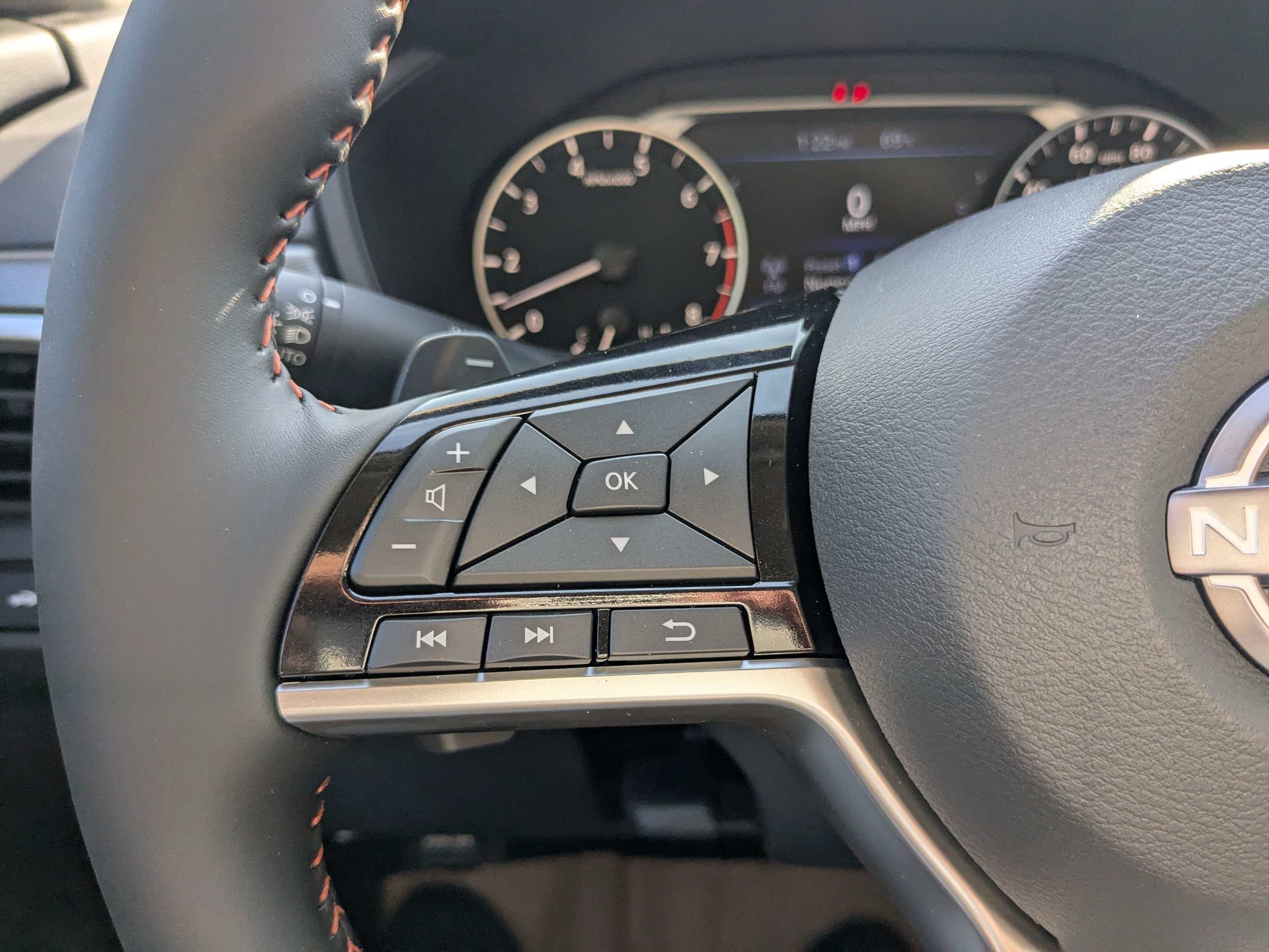 New 2026 Gray Nissan 2.5 SR image 21