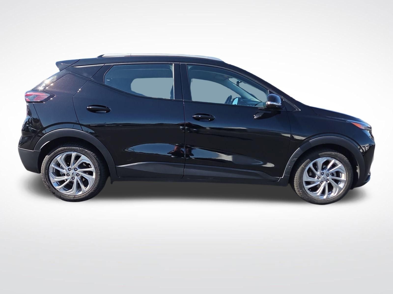 Used 2023 Chevrolet Bolt EUV LT with VIN 1G1FY6S09P4131927 for sale in Auburn, WA