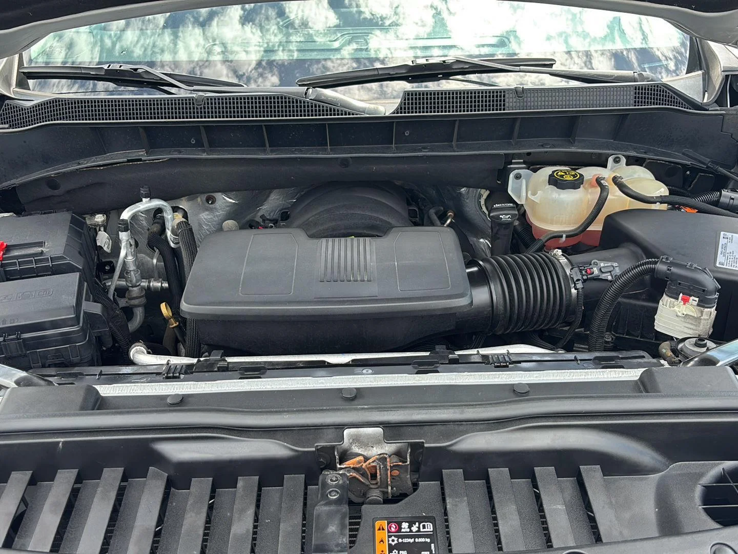 Used 2019 Silver Ice Metallic Chevrolet LT image 9