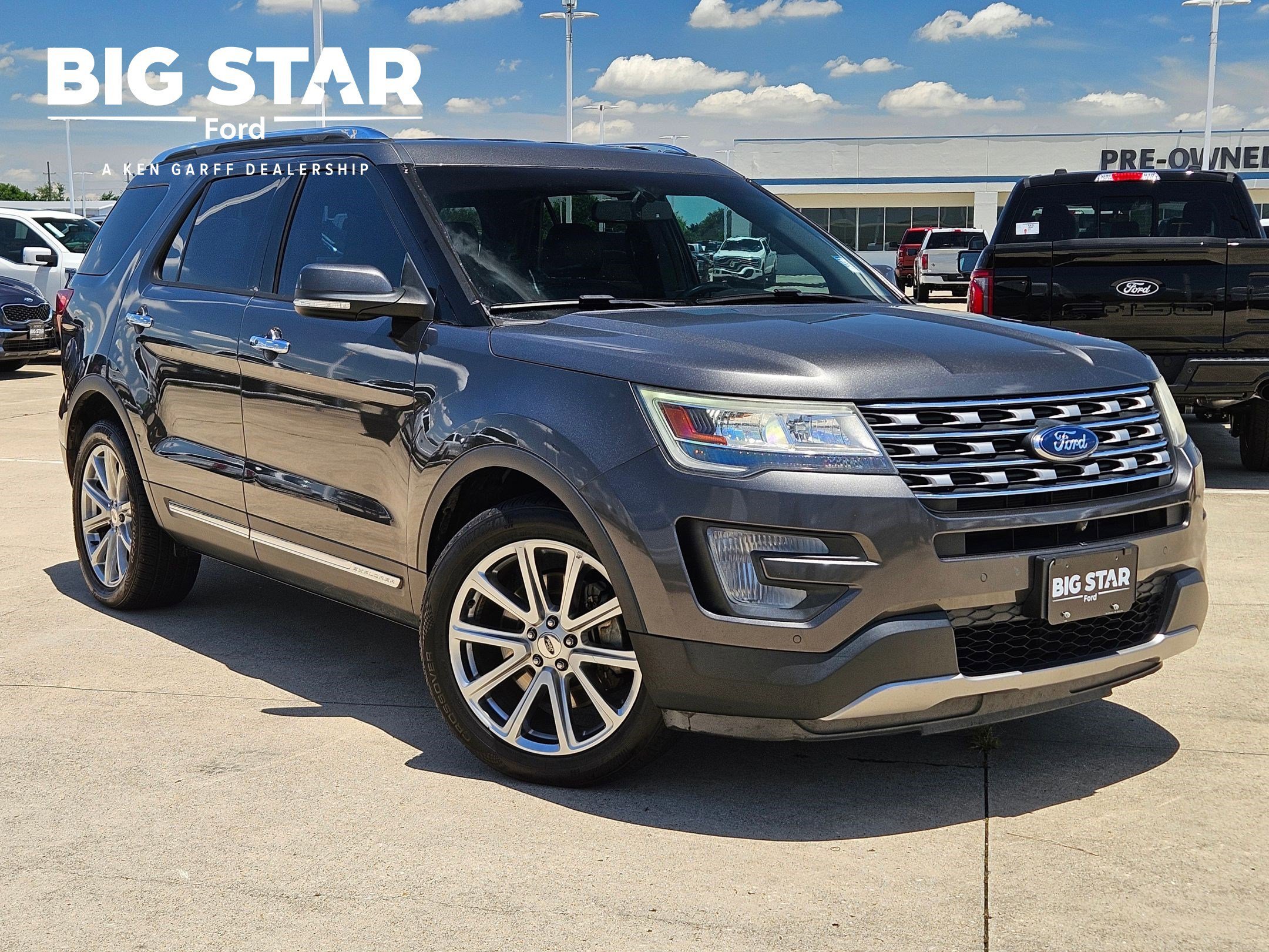 2017 Ford Explorer Limited FWD's photo