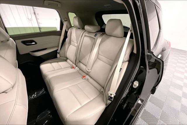 2025 Nissan Rogue SL - Photo 11