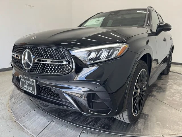 New 2027 Black Mercedes-Benz GLC 300 image 31