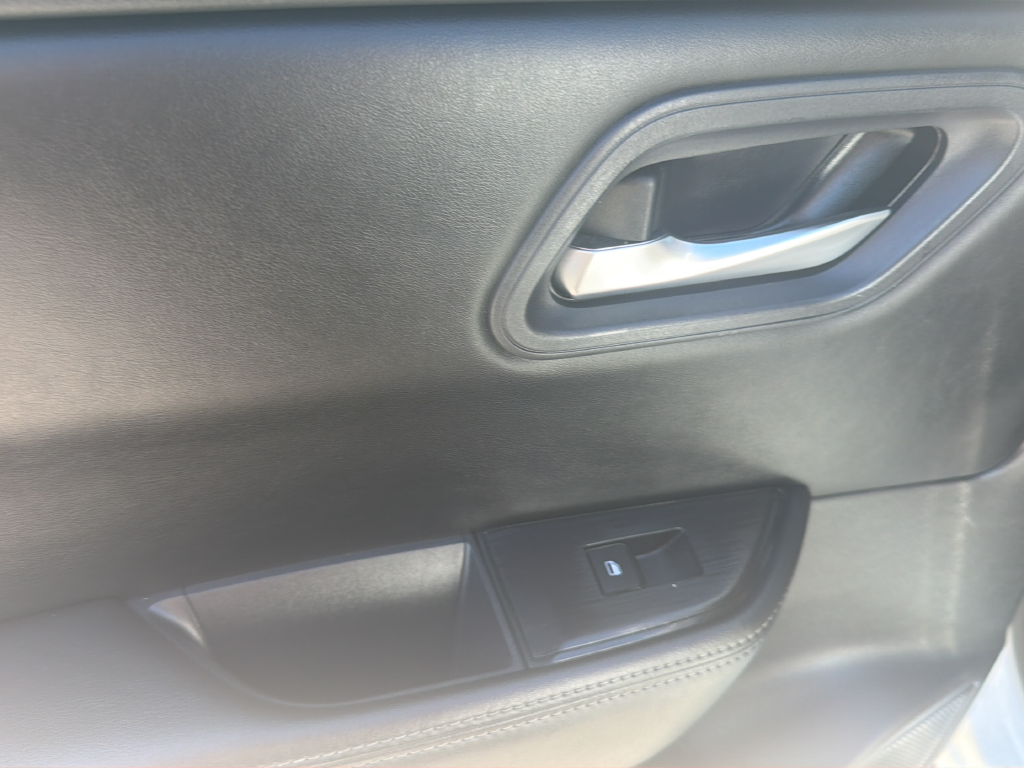 Certified Used 2024 White Nissan SV image 27