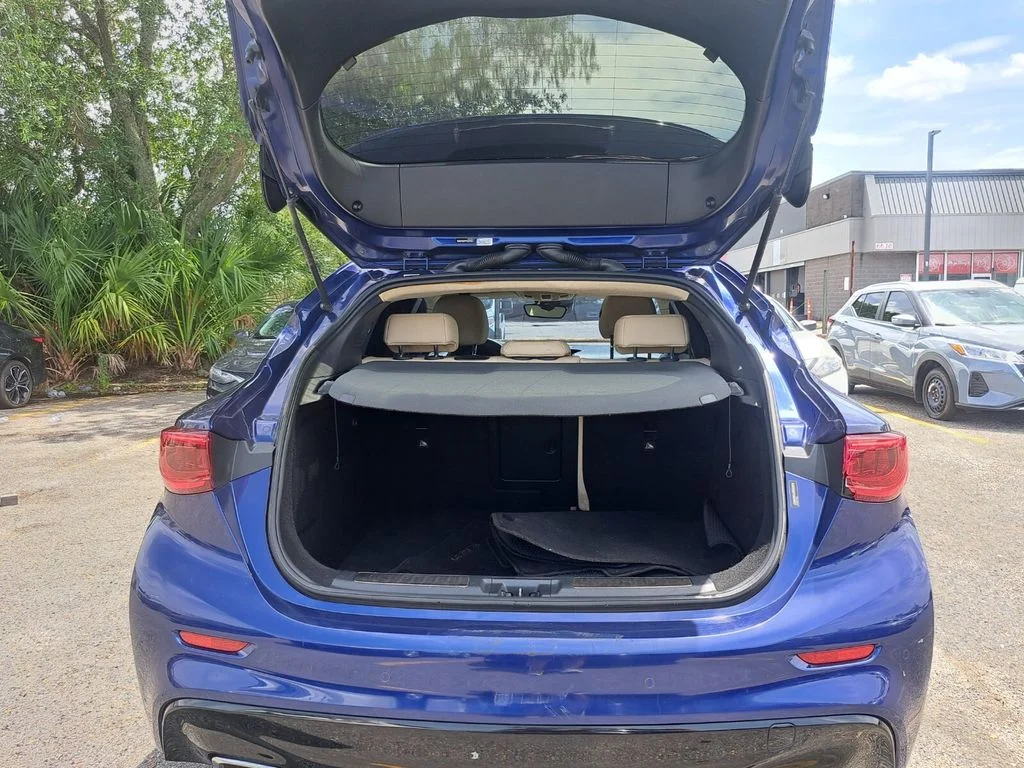 Used 2017 Blue INFINITI Premium image 19