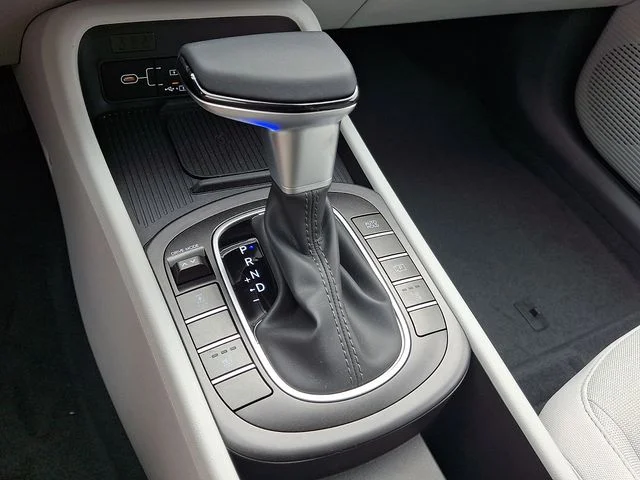 New 2026 White Hyundai SEL Sport image 17
