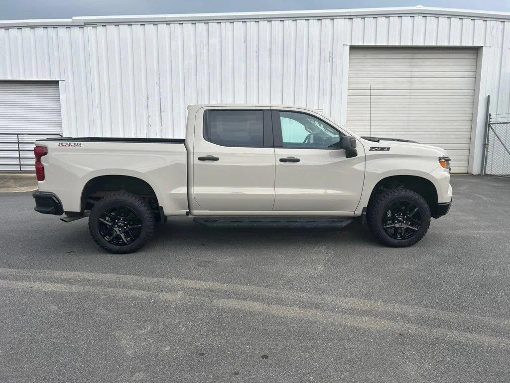 New 2026 White Sands Chevrolet Custom Trail Boss image 4