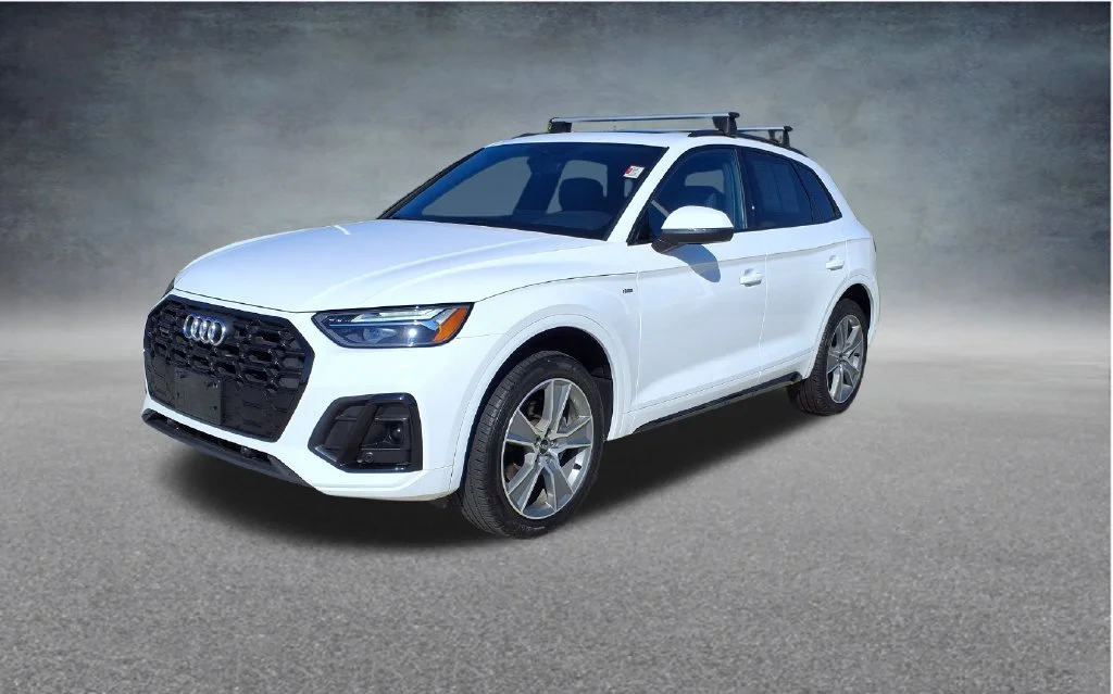 Used 2025 White Audi 45 S line Premium image 3