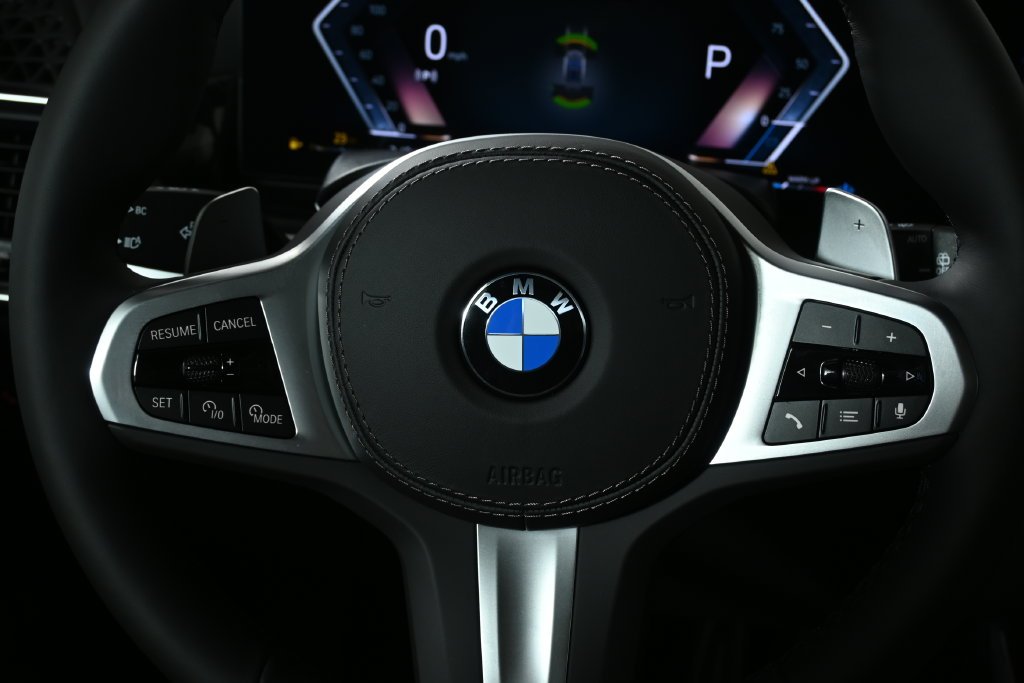 Used 2026 Gray Metallic BMW xDrive40i image 18