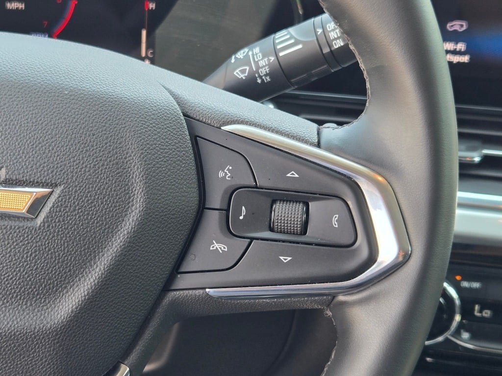 2025 Chevrolet Trax LT - Photo 28