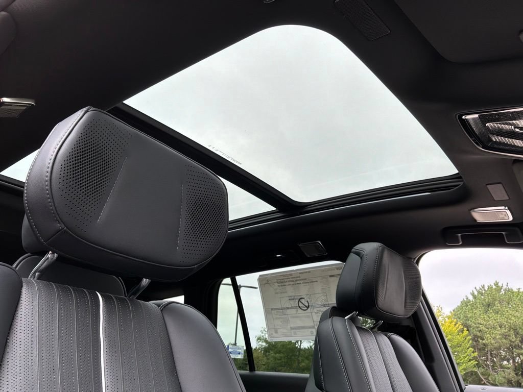 2027 Cadillac VISTIQ Sport - Photo 48