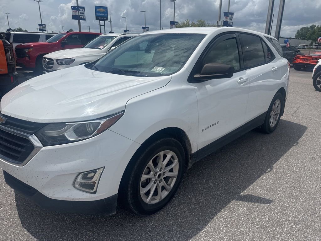 2019 Chevrolet Equinox LS's photo
