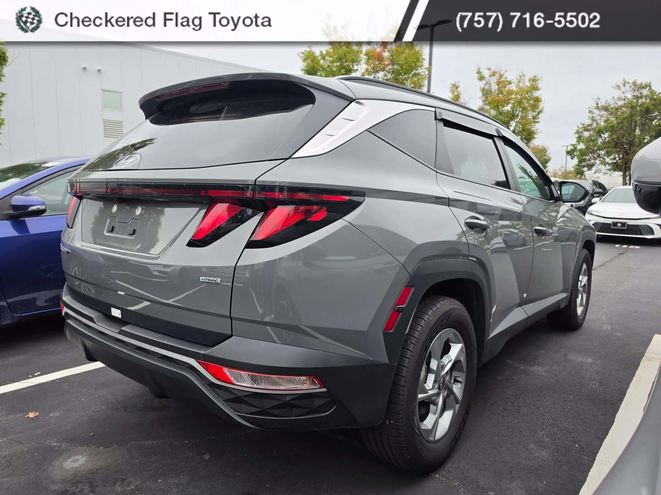 Used 2024 Hampton Gray Hyundai SEL image 6
