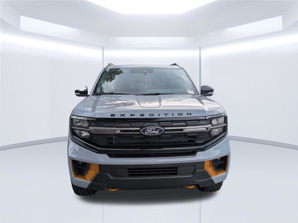 New 2027 Glacier Gray Metallic Tri-Coat Ford Tremor® image 11