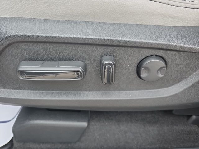 2025 Honda Pilot Touring - Photo 19