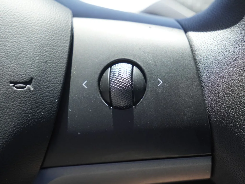 Used 2023 Blue Tesla Base image 10