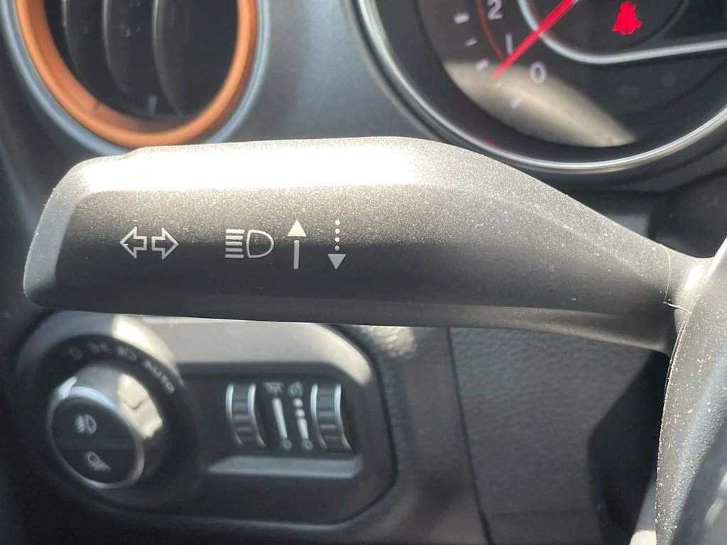 Used 2022 Green Jeep Mojave image 31