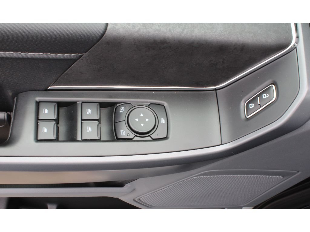 New 2026 Avalanche Ford XLT image 4