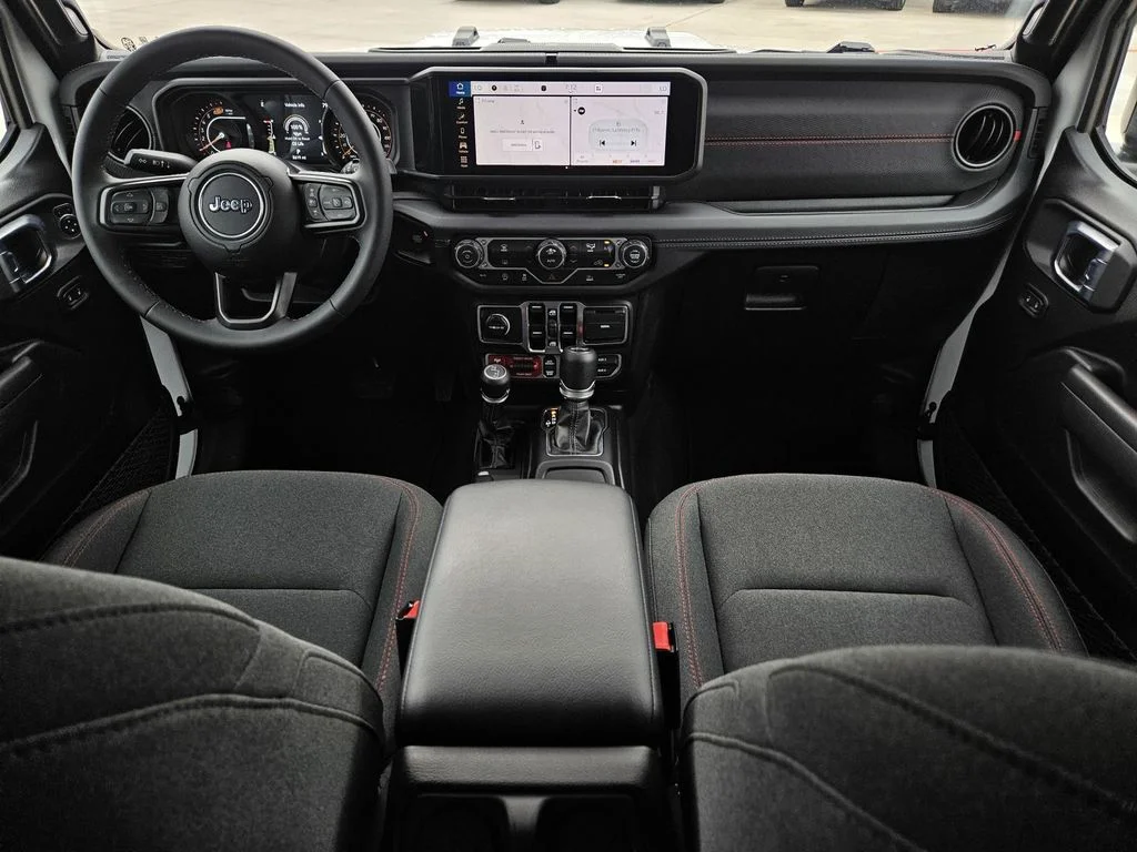 Used 2026 White Jeep Rubicon image 23