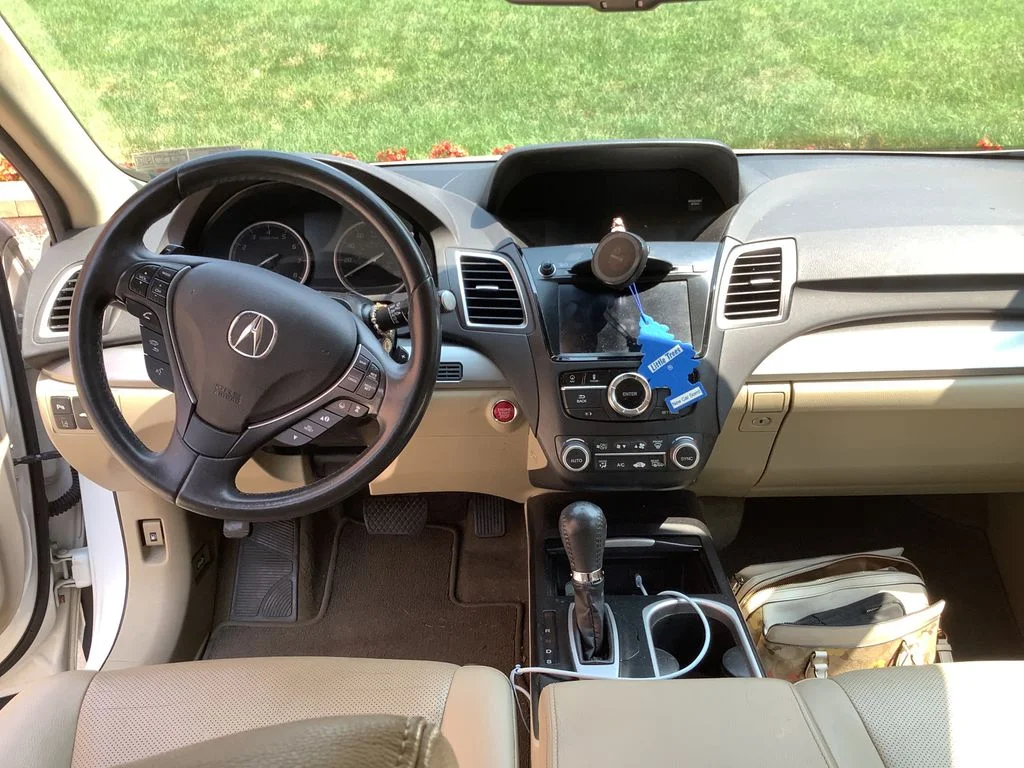 Used 2016 White Diamond Pearl Acura Base image 4