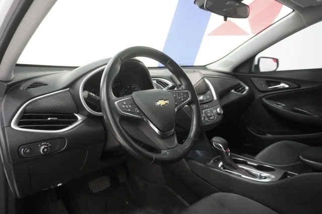 Used 2024 Summit White Chevrolet RS image 16